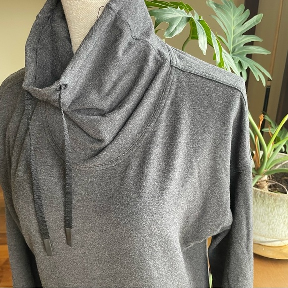Lululemon Twisted & Tucked Long Sleeve Cowl Funnel Neck Sweatshirt Pullover - Picture 15 of 15